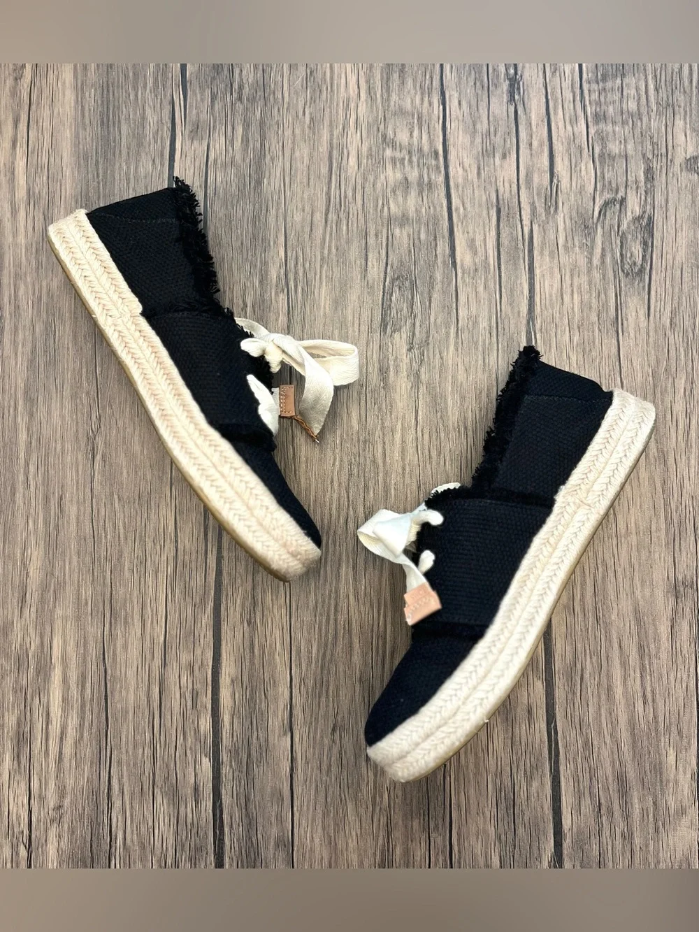 TOMS Carolina Lace-Up Espadrille